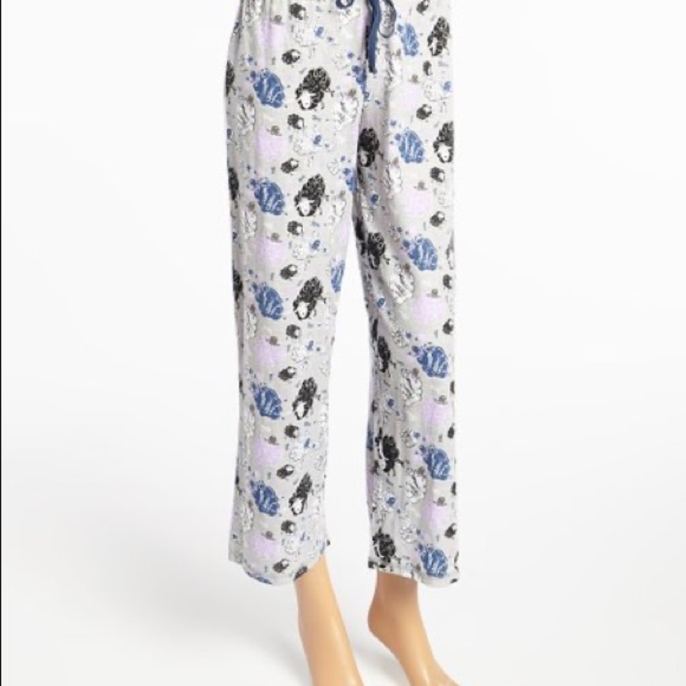 Goodnight Kiss Sheep Cropped Pajama PJ Pants - M